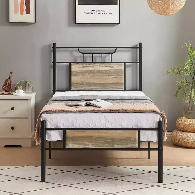 Lit plateforme en métal VECELO avec tête et pied de lit en bois