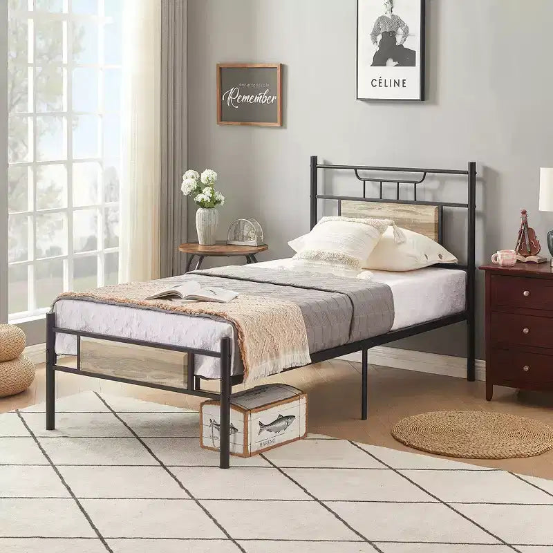 Lit plateforme en métal VECELO avec tête et pied de lit en bois