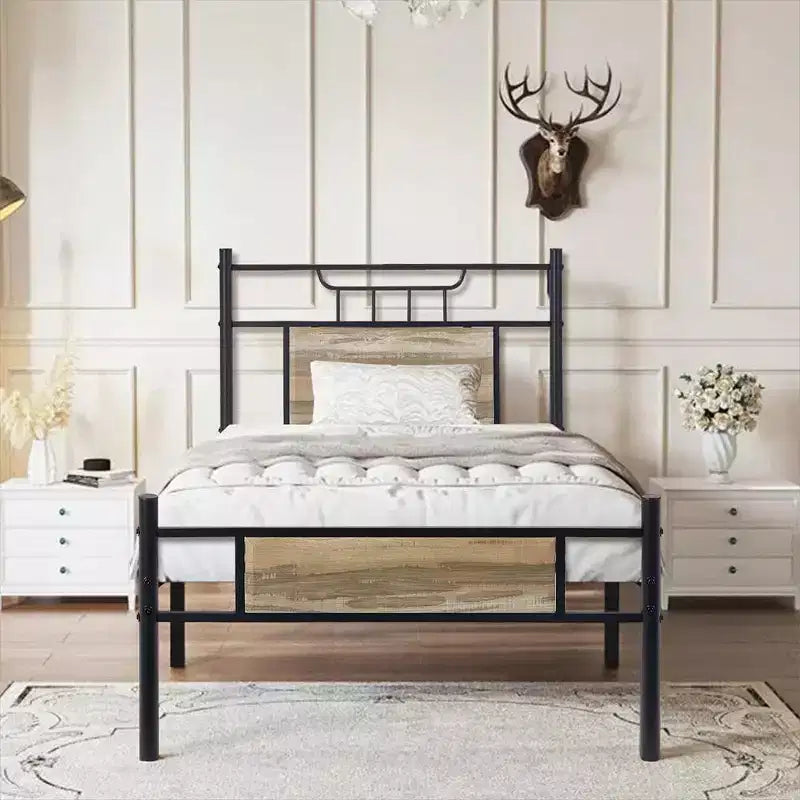 Lit plateforme en métal VECELO avec tête et pied de lit en bois