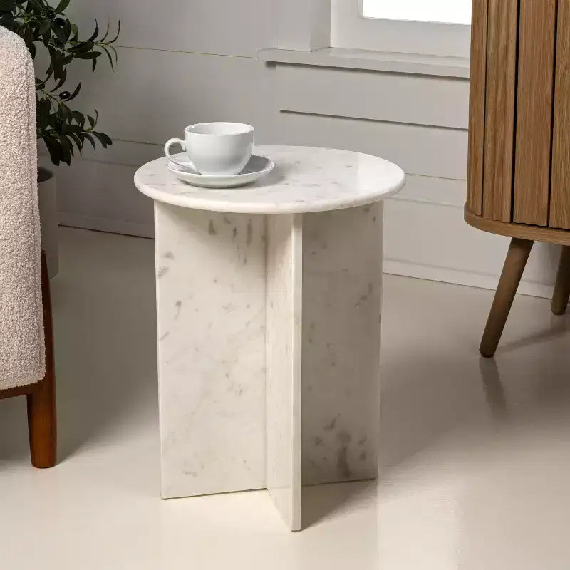 Table d'appoint en forme de X faite à la main en marbre naturel contemporain JONATHAN Y Javier 17.75