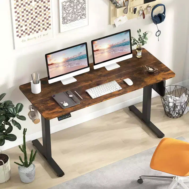 Bureau électrique debout Costway 55 x 24 avec 3 réglages de hauteur mémorisables et 2 crochets marron/naturel/blanc