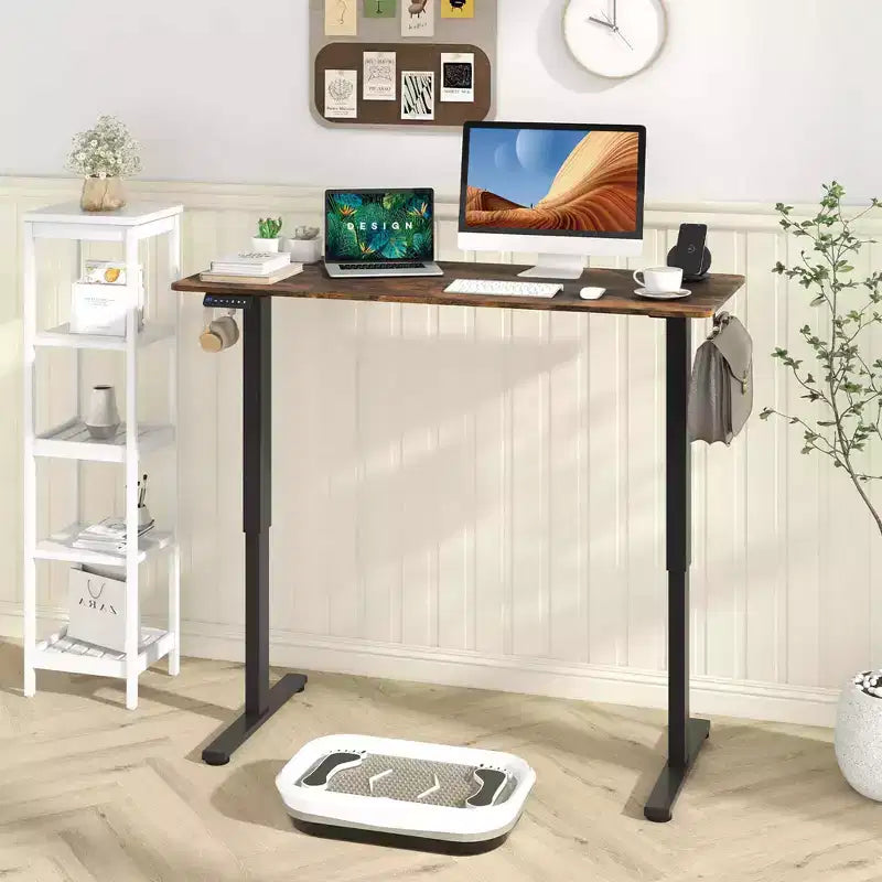 Bureau électrique debout Costway 55 x 24 avec 3 réglages de hauteur mémorisables et 2 crochets marron/naturel/blanc