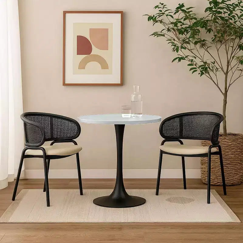 Table à manger ronde LeisureMod Bristol de 36 pouces, style milieu de siècle, plateau en MDF avec base piédestal en fer noir, table d'appoint pour cuisine, salle à manger ou café