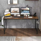 Bureau d'ordinateur moderne Costway 60 avec station de recharge, sac de rangement et crochet pour casque, marron