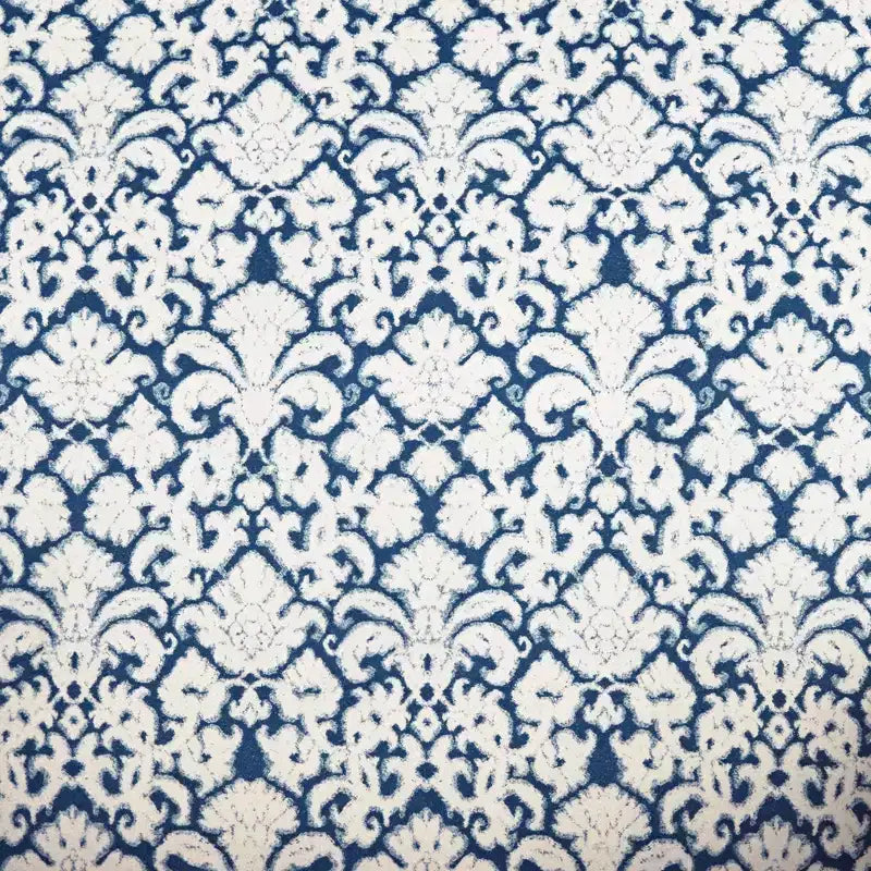 Fauteuil en tissu bleu et blanc 55 Downing Street Nottingham
