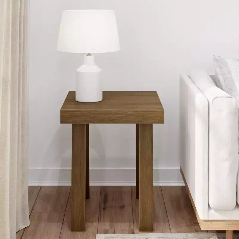 Table d'appoint carrée classique en bois massif Plank+Beam, table de canapé de 50,8 cm pour le salon, bout de canapé