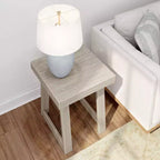 Table d'appoint carrée classique en bois massif Plank+Beam, table de canapé de 50,8 cm pour le salon, bout de canapé