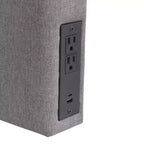 Tête de lit Hugo de Flash Furniture avec 2 prises de courant, 1 port USB et 1 port USB-C, revêtement en similicuir et deux options de fixation