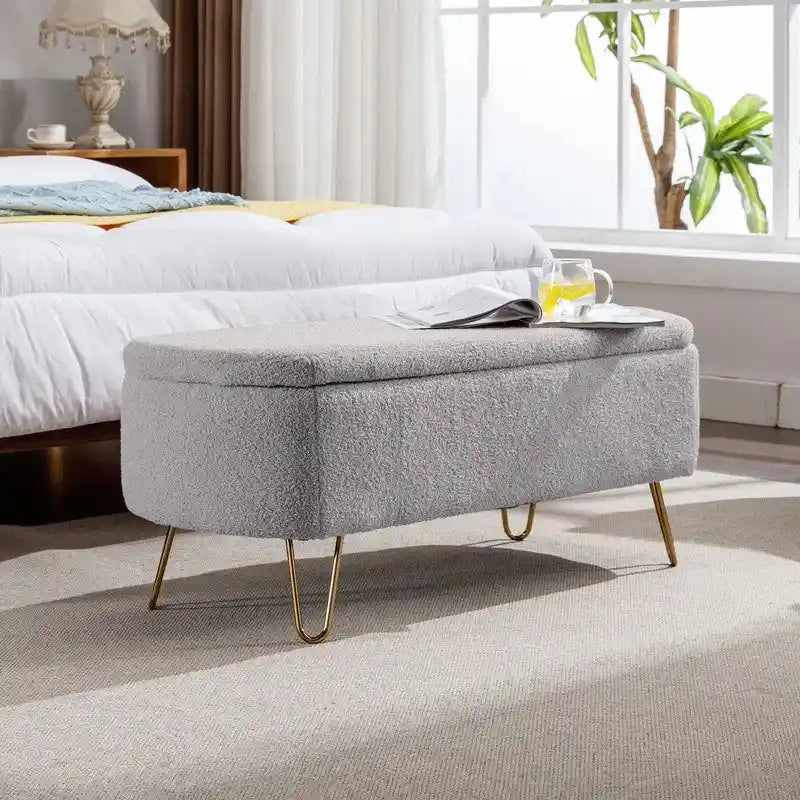 Banc de rangement flou moderne, pouf rembourré avec espace de rangement et pieds dorés, banc de bout de lit, tabouret repose-pieds