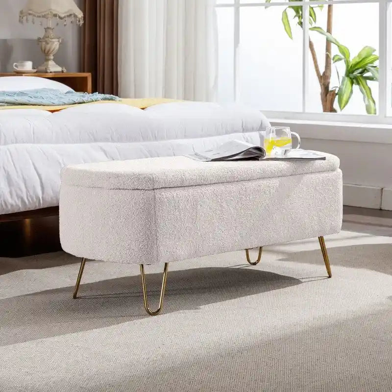 Banc de rangement flou moderne, pouf rembourré avec espace de rangement et pieds dorés, banc de bout de lit, tabouret repose-pieds