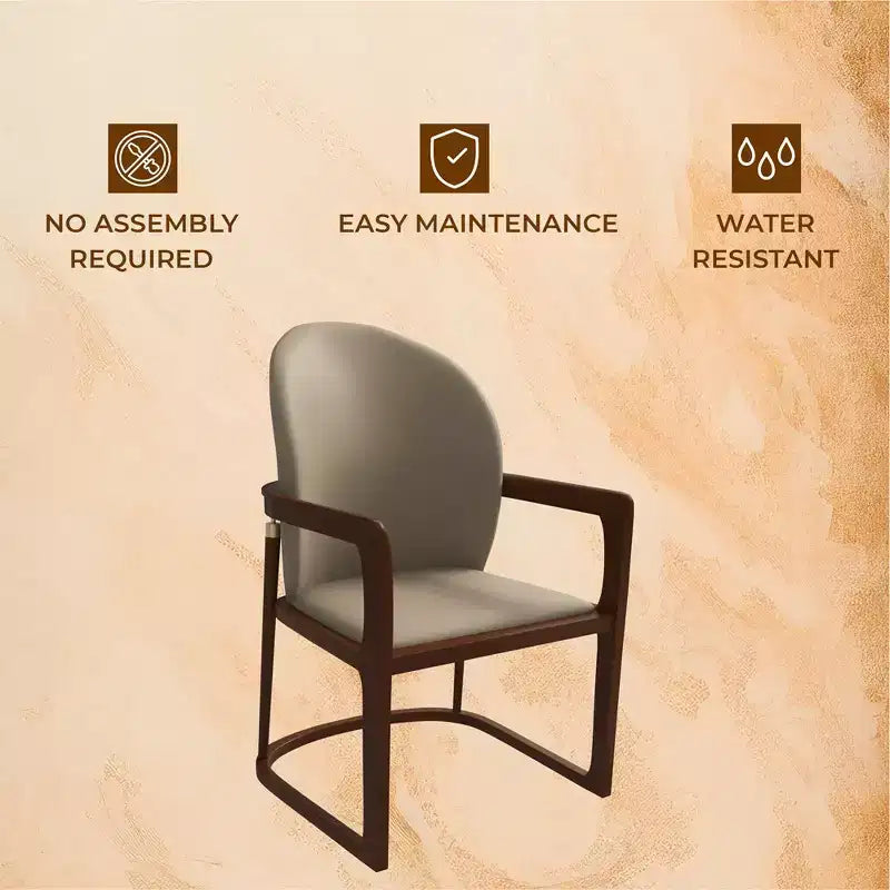 Chaise de salle à manger moderne LeisureMod Svelta Series avec cadre en bois massif et revêtement en cuir, assise confortable pour salles à manger