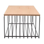 Table basse rectangulaire moderne LeisureMod Walden – Plateau en placage de bois avec piètement architectural en acier à nervures