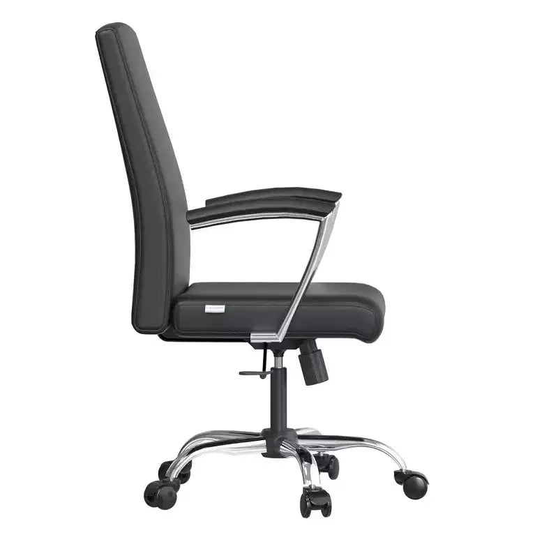 Chaise de bureau haute à dossier réglable LeisureMod Evander Rembourrage en cuir avec pivot, inclinaison et base chromée, chaise de bureau ergonomique pour bureau à domicile