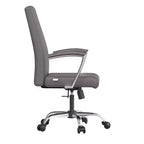 Chaise de bureau haute à dossier réglable LeisureMod Evander Rembourrage en cuir avec pivot, inclinaison et base chromée, chaise de bureau ergonomique pour bureau à domicile