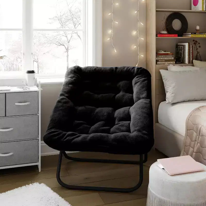 Fauteuil soucoupe pliant surdimensionné Emma et Oliver pour dortoir, chambre à coucher