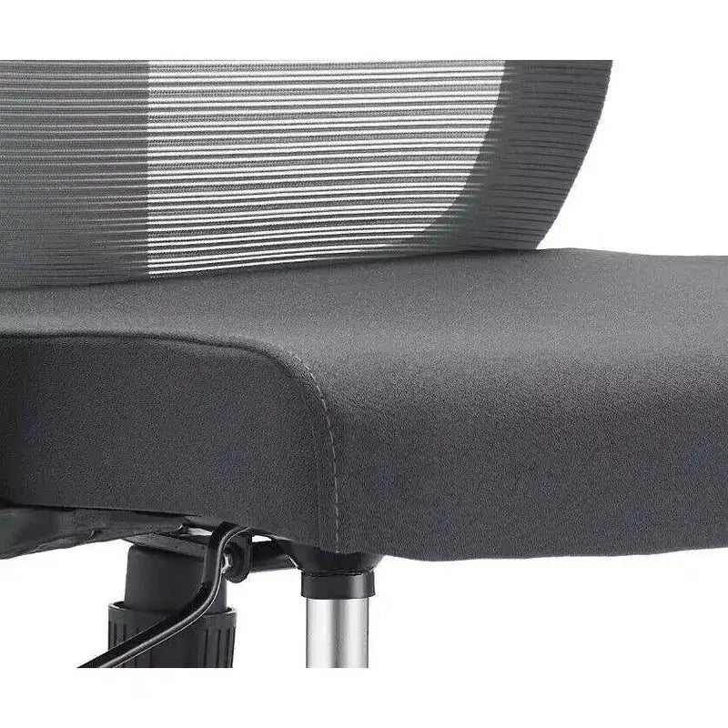 Chaise de bureau ergonomique en maille LeisureMod Glen - Dossier mi-hauteur respirant avec siège en coton rembourré doux - Chaise de bureau pivotante et inclinable