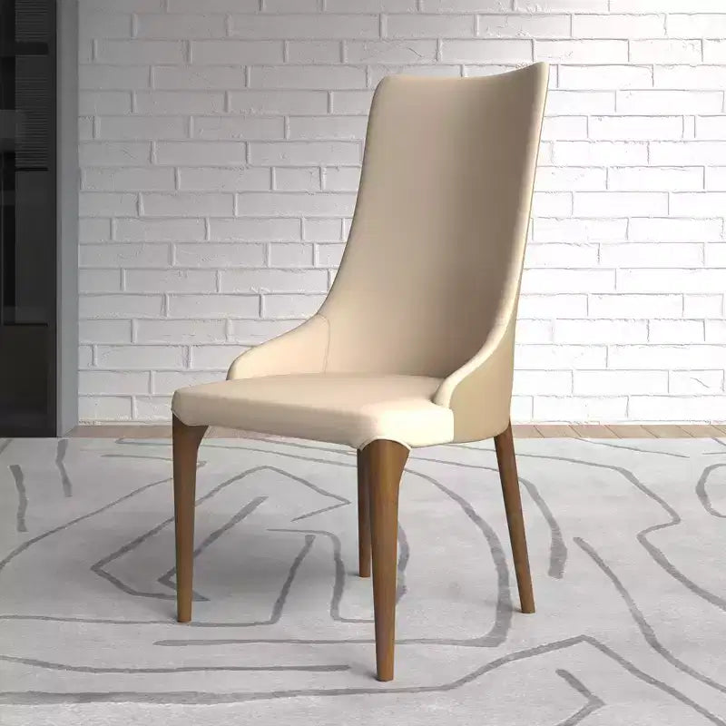 LeisureMod Elm Chaise de salle à manger moderne Dossier haut Design incurvé sans accoudoirs, siège en cuir rembourré avec pieds en bois de frêne pour salle à manger et cuisine