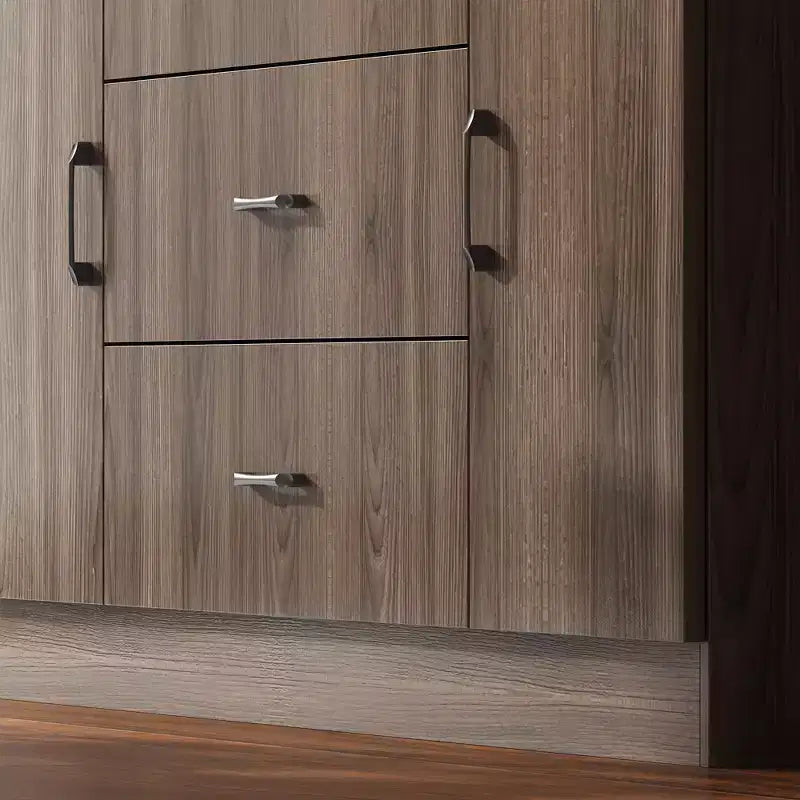 Meuble vitrine Famapy en bois marron avec portes vitrées et lumières LED