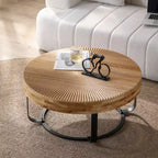Table basse Modern Retro avec pieds en métal, plateau en bois massif avec motifs sculptés - ModernLuxe