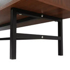 Meuble TV Rochester LeisureMod avec cadre en bois, rangement fermé et pieds en fer noir - Console média, salon, centre de divertissement moderne