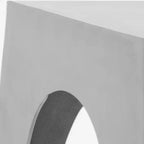 Table d'appoint latérale en aluminium Indium Triangle - FOX5501A - Argent - Safavieh Couture