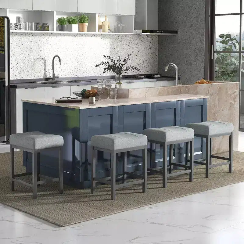 Costway Lot de 4 tabourets de bar 62 cm avec cadre en bois d'hévéa massif, repose-pieds ergonomique, cuisine, blanc/gris