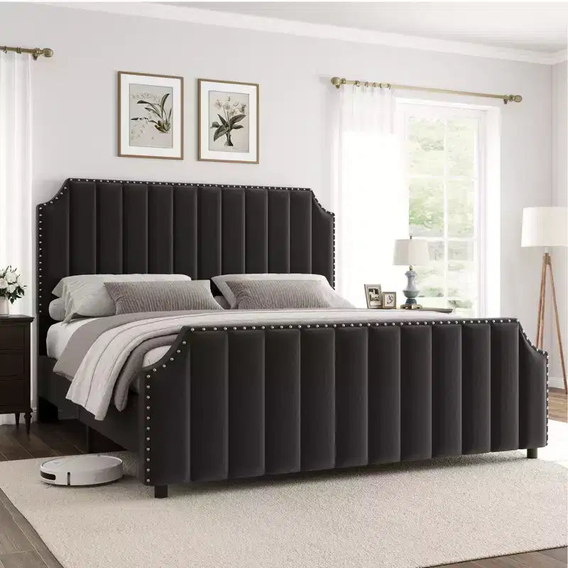Cadre de lit plateforme Whizmax avec tête de lit de 50,2 po, recouverte de velours avec tête de lit capitonnée à rayures verticales, pas besoin de sommier tapissier
