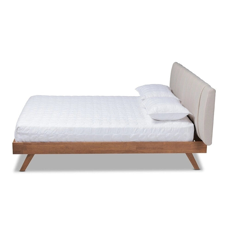 Lit Brita moderne du milieu du siècle en tissu beige clair avec cadre en bois finition noyer