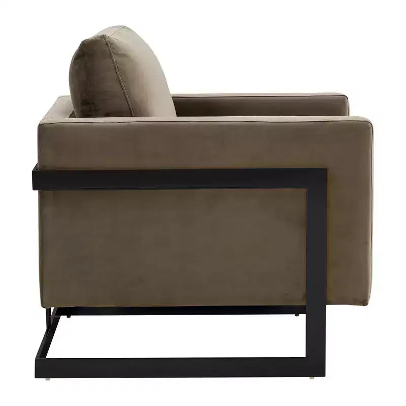 Fauteuil d'appoint LeisureMod Lincoln en velours, cadre en acier noir