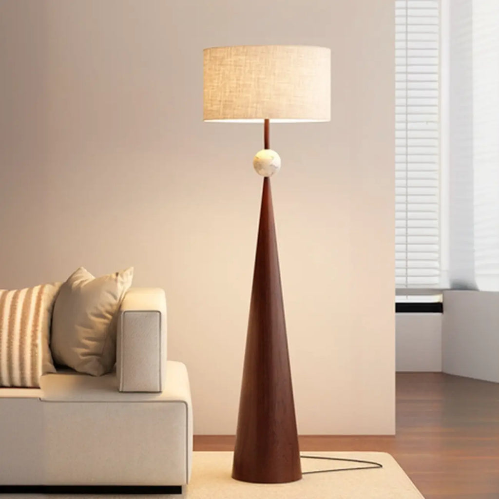 Lampadaire contemporain en métal conique avec abat-jour en tissu